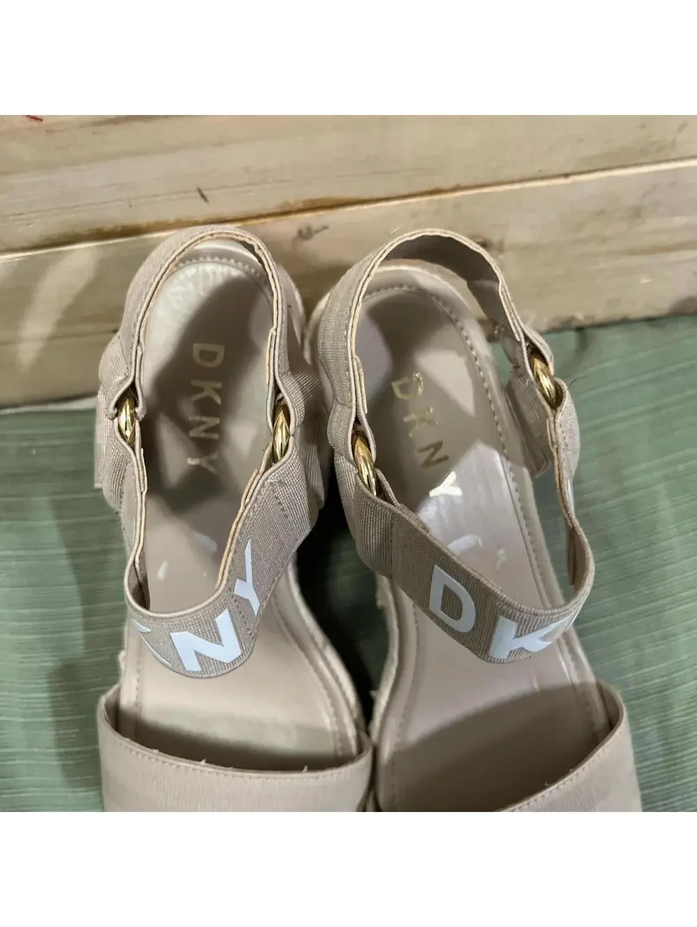 DKNY Womens Cream Tan Espadrille Logo Wedge Sandals Size 7.5 M EU 38 B